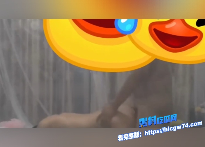南京师范大学校花孟钰涵富二代玩腻后被曝光性爱视频娇嫩身躯被大鸡巴无套爆操高高在上的女神此刻宛如母狗般跪地呻吟 图10