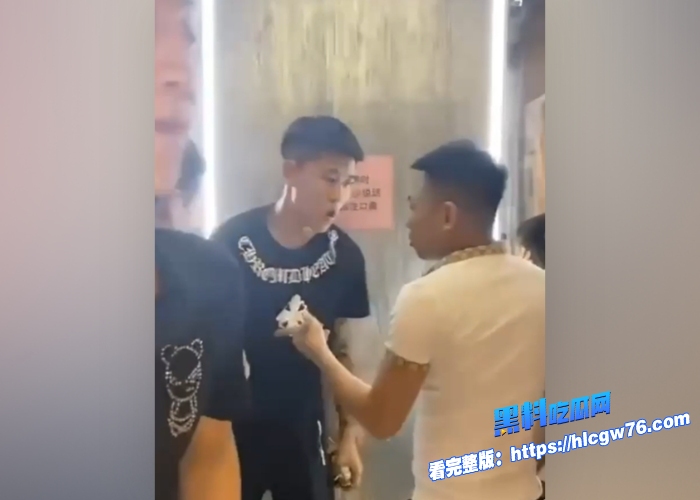 宇将军手下头号大将快手两百万粉丝网红大懿被人线下真实掌掴下跪嚼着最贵的槟榔挨最毒的打3 宇将军手下头号大将快手两百万粉丝网红大懿被人线下真实掌掴下跪嚼着最贵的槟榔挨最毒的打3