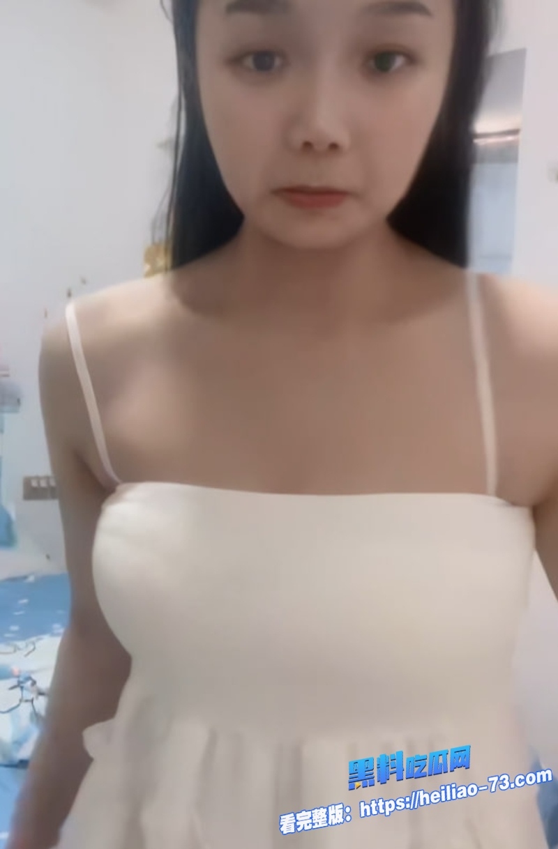 快手网红捡破烂的冉宝白色吊带脱光自慰巨乳嫩逼手指狂插好骚4 快手网红捡破烂的冉宝白色吊带脱光自慰巨乳嫩逼手指狂插好骚4