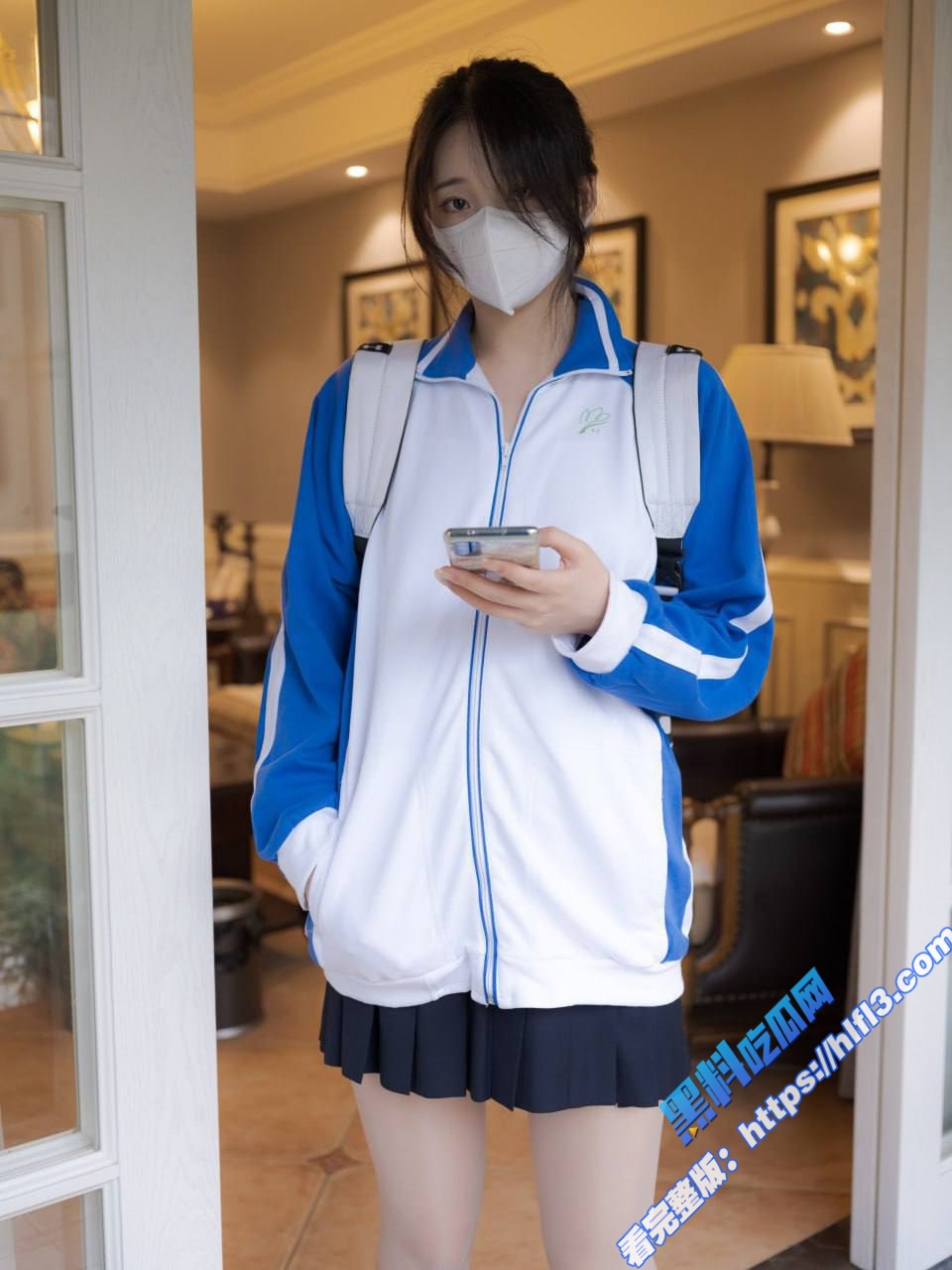 极品福利姬女神 樱可 最新福利 JK学生服露出粉嫩小穴 居家表演自慰超水灵嫩穴！1