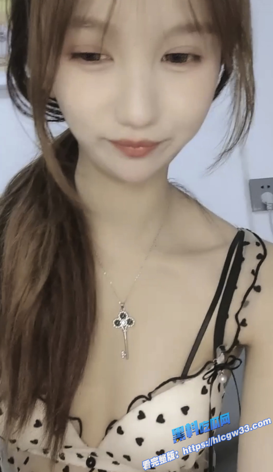 高颜值美女 依依哟 直播亮情趣蕾丝马油黑丝诱惑 粉嫩小穴简直绝了11 高颜值美女 依依哟 直播亮情趣蕾丝马油黑丝诱惑 粉嫩小穴简直绝了11