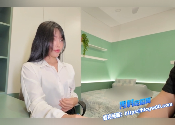 越南骚浪反差婊Miuzxc丰臀越南美女老师勾引学生啪啪后入享受大屌的抽插爆操3