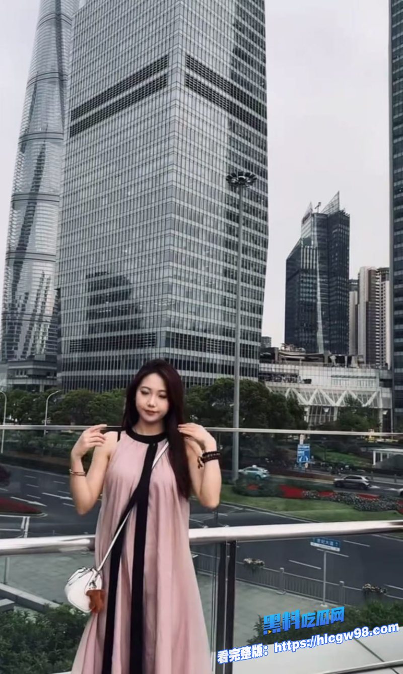 性感姑姑带着18岁侄女与姑夫乱伦双飞 5
