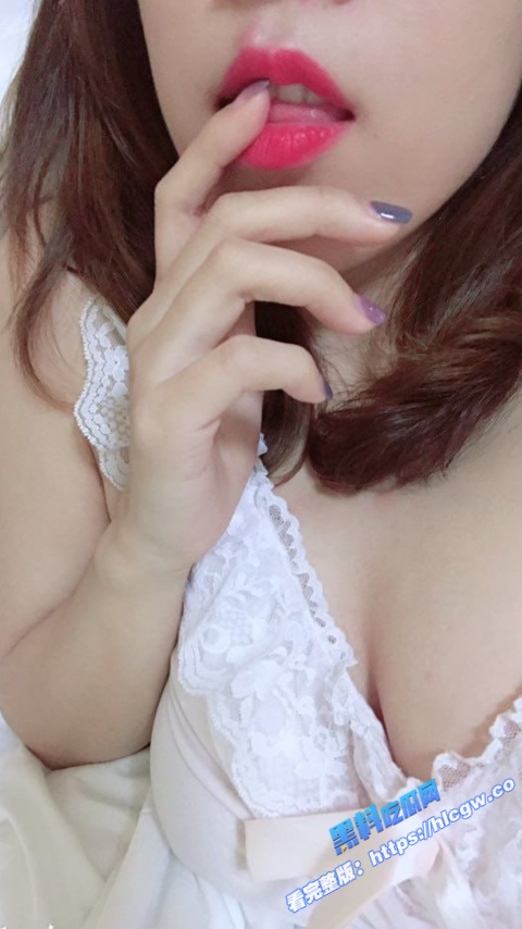 上海松江闷骚美少妇李玲玉2