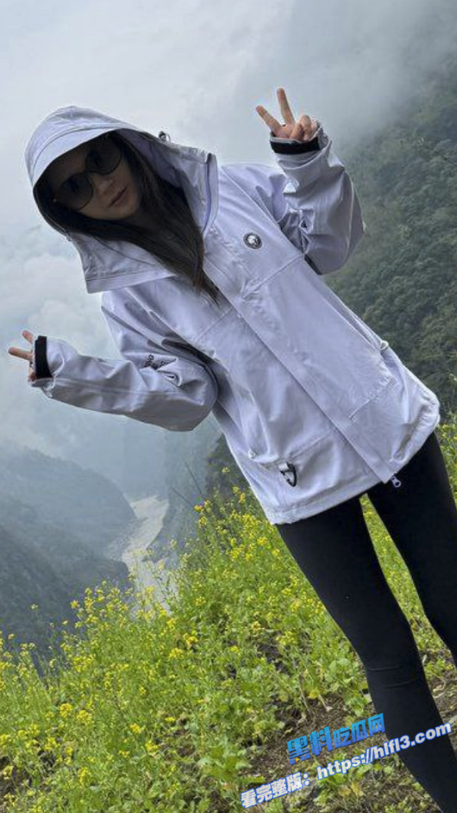 推特情侣博主 人间戏子 全国各地打卡做爱 极品身材骚妻被各种姿势爆操 全程浪叫不断!3 推特情侣博主 人间戏子 全国各地打卡做爱 极品身材骚妻被各种姿势爆操 全程浪叫不断!3