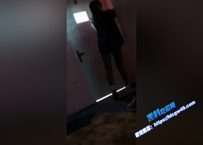 合肥第38中北校生物老师 吴畅璨 被曝白天学校上课 晚上化身援交女 给钱就能上 真是为人师婊啊6 合肥第38中北校生物老师 吴畅璨 被曝白天学校上课 晚上化身援交女 给钱就能上 真是为人师婊啊6