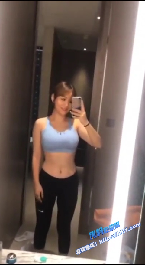 西安传媒公司巨乳御姐 赵雨菲 出轨公司领导 在酒店玩SM被老公发现后曝光！6