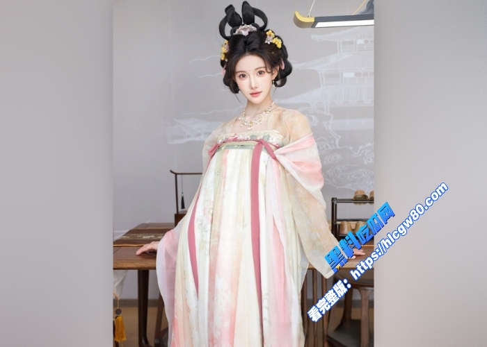 古装美人梨霜儿全裸写真性爱视频泄漏身穿红色肚兜女上位骑乘大屌后入爆操粉嫩骚穴呻吟声撩拨心弦难怪自古爱江山更爱美人 图1 古装美人梨霜儿全裸写真性爱视频泄漏身穿红色肚兜女上位骑乘大屌后入爆操粉嫩骚穴呻吟声撩拨心弦难怪自古爱江山更爱美人 图1