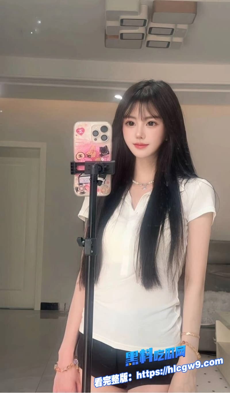 南京大学高颜值学生妹张捷婷性爱视频骚穴被金主无套爆操 8 南京大学高颜值学生妹张捷婷性爱视频骚穴被金主无套爆操 8