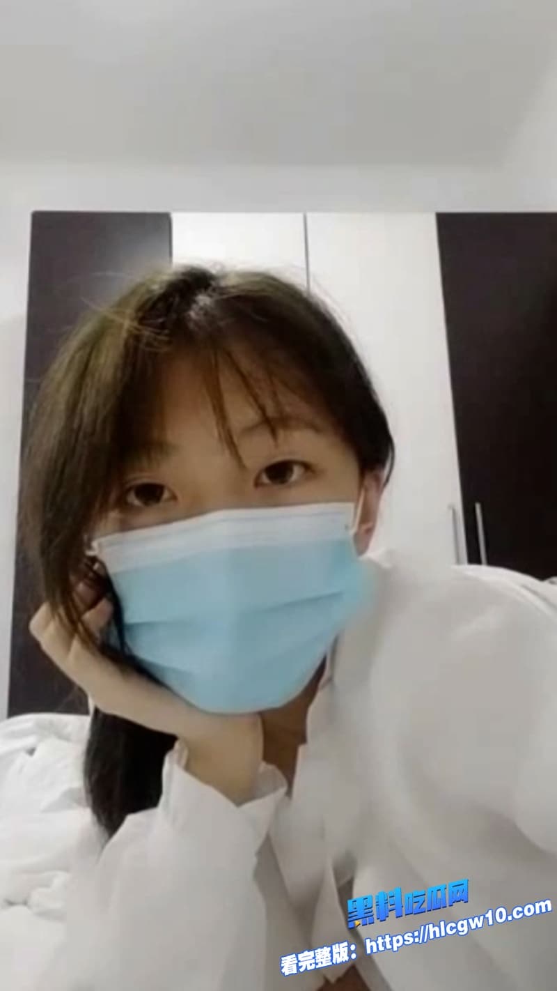 抖音40万粉丝网红比奇堡名媛原名贺梓涵趁着妈妈不在家给网友来直播大秀最全合集视频曝光场面一度失控7 抖音40万粉丝网红比奇堡名媛原名贺梓涵趁着妈妈不在家给网友来直播大秀最全合集视频曝光场面一度失控7