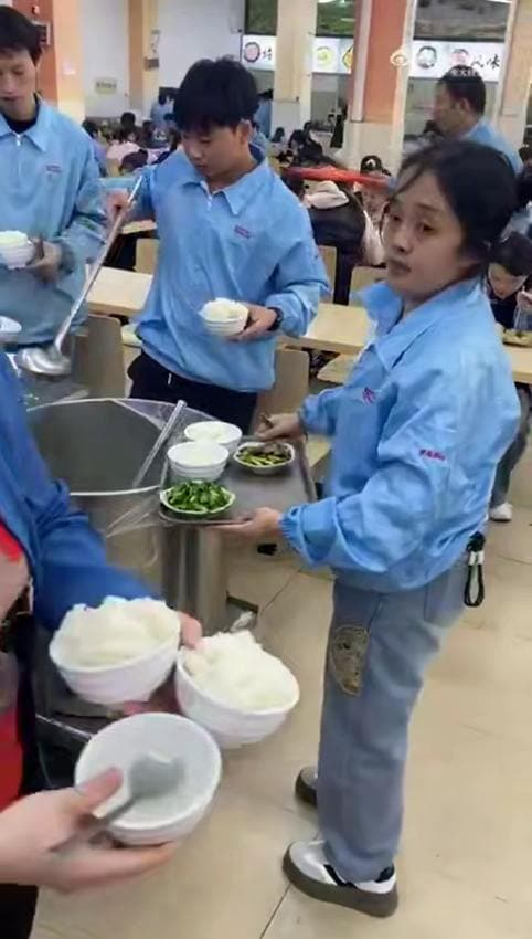 黑眼圈女工 黑眼圈女工