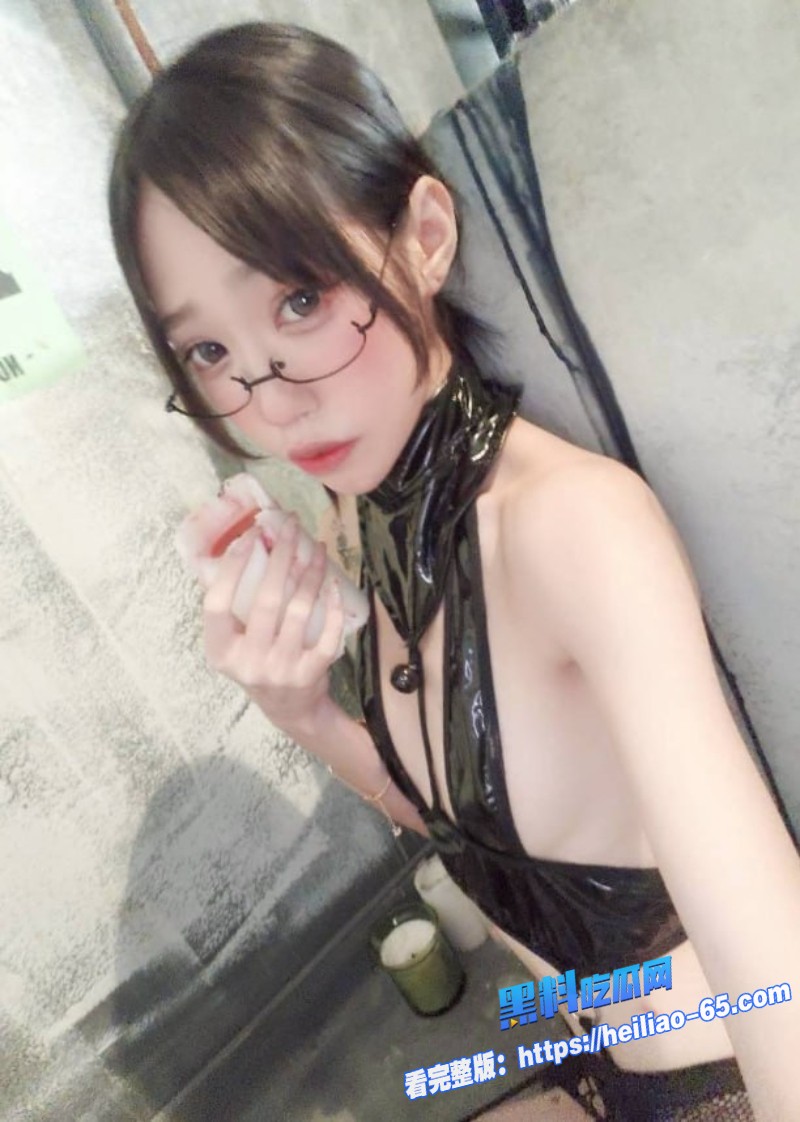 国产网黄艾嫣Meiluo约炮车震太骚了清纯萝莉脸蛋一上车就湿透猛骑到腿软6 国产网黄艾嫣Meiluo约炮车震太骚了清纯萝莉脸蛋一上车就湿透猛骑到腿软6