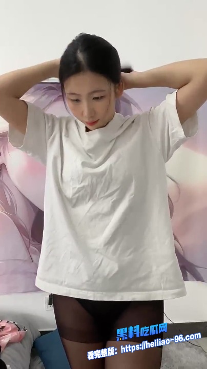 极品巨乳学生妹0