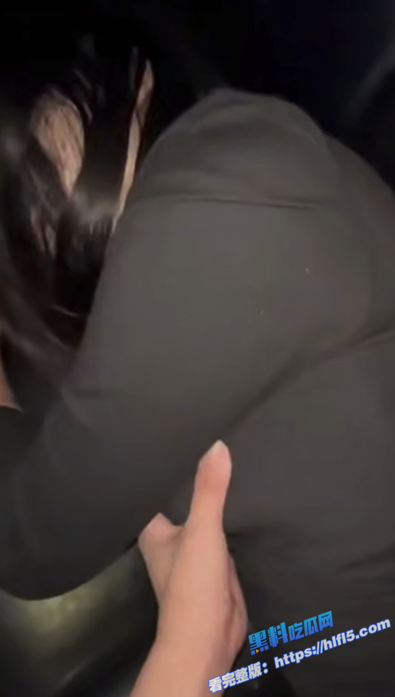 真实姐弟乱伦！在KTV包间真实强暴醉酒亲姐 哭的撕心裂肺 全程喷水！1