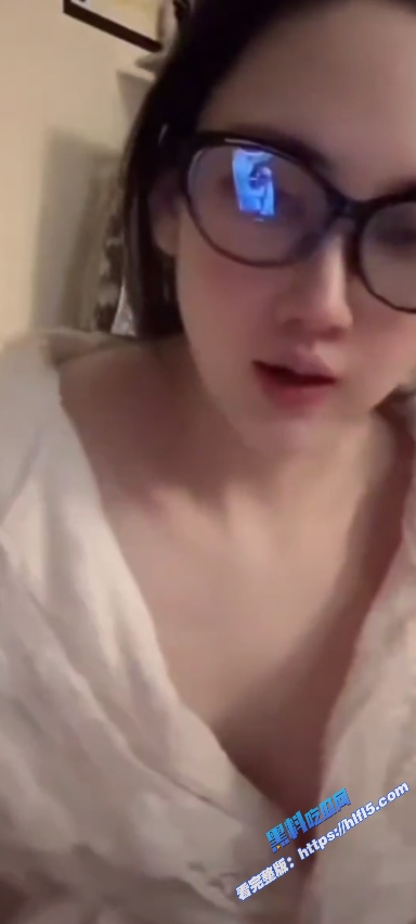 快手各路主播漏点大合集!极致擦边诱惑 小葡萄春光乍泄 让人血脉喷张!5 快手各路主播漏点大合集!极致擦边诱惑 小葡萄春光乍泄 让人血脉喷张!5