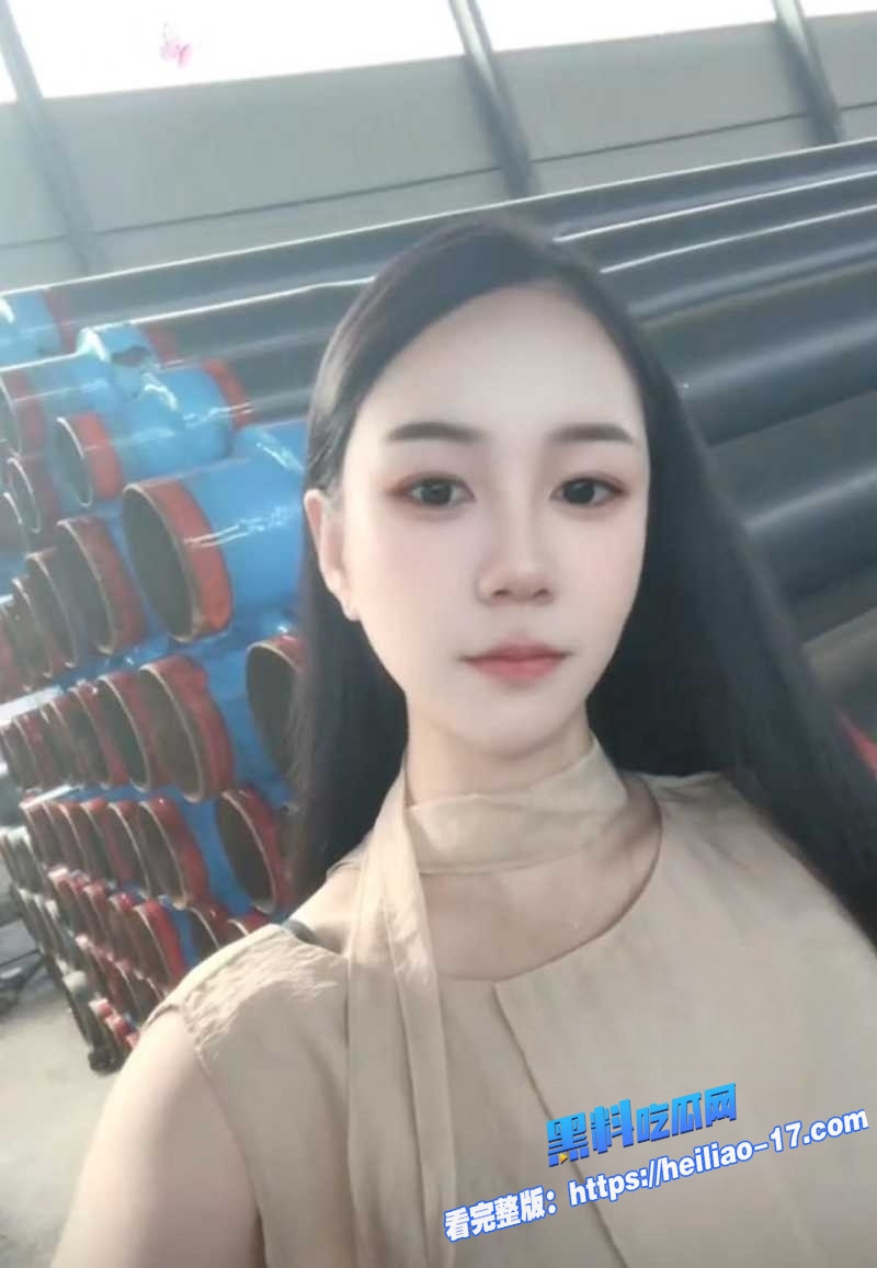 盐山卖钢管的小姐姐 张露文谈业务谈到客户床上去了极限一打二 3p视频遭曝光5 盐山卖钢管的小姐姐 张露文谈业务谈到客户床上去了极限一打二 3p视频遭曝光5
