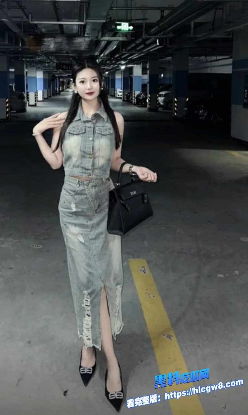某顶级高颜值女主播与金主爸爸私密视频流出后入翘臀狂抖浪叫不停太疯狂太刺激了1