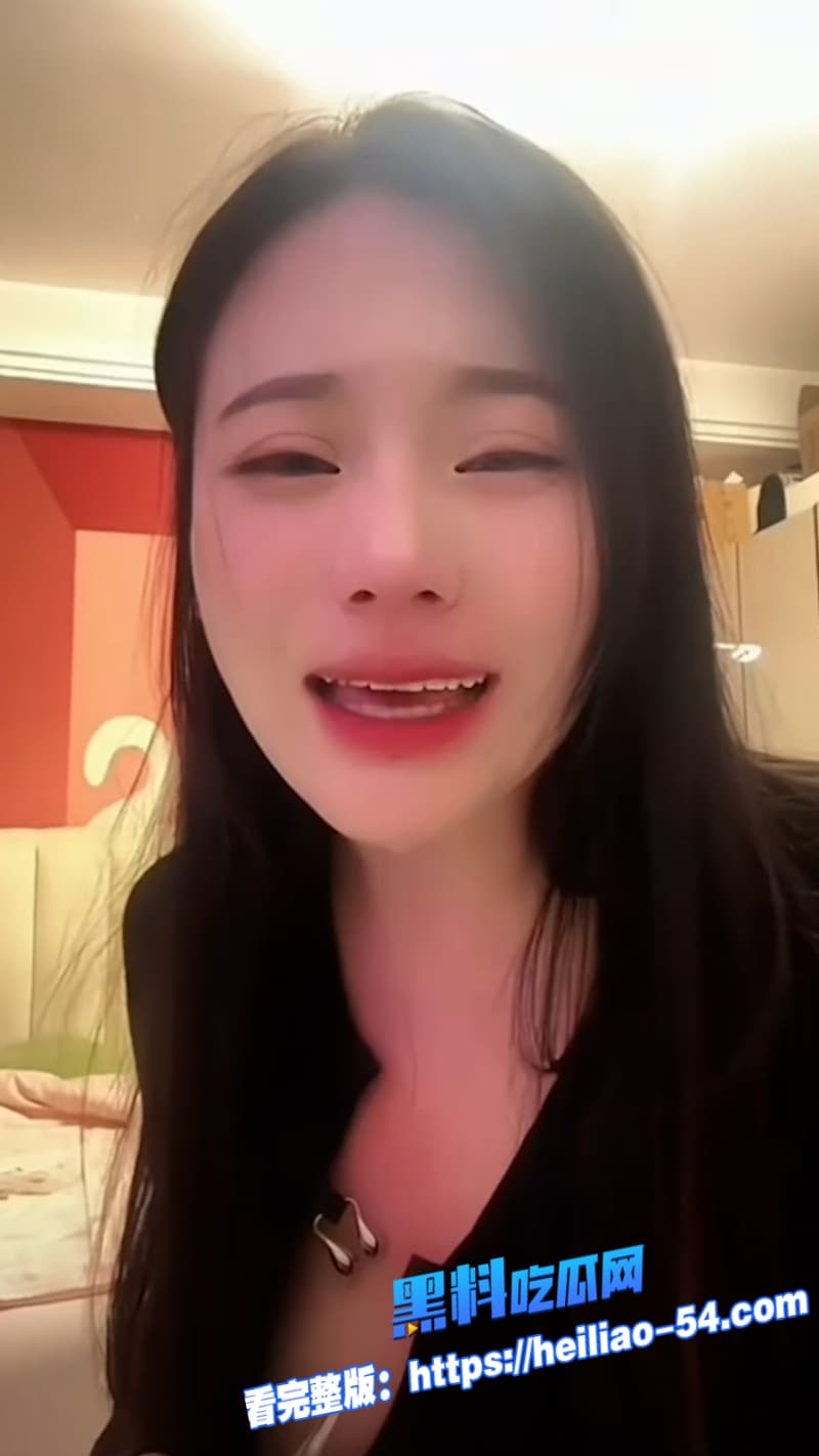 抖音网红花花呀喝醉直播翻车漏点和榜一大哥线下约炮视频曝光完美露脸果然骚是藏不住的 6