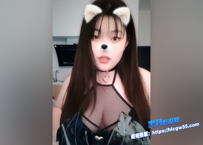 极品bbw坦克女大学生王香和同校学生开房约炮大肥穴被疯狂爆操超大奶子弹来弹去看的人眼晕 图1WH700x500px