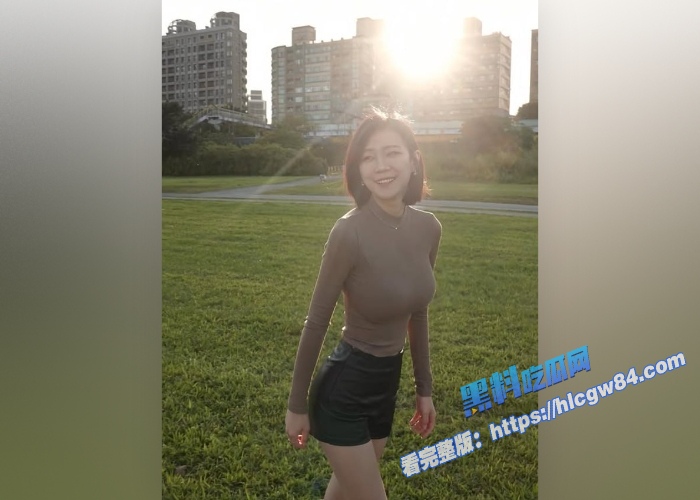 ins极品巨乳网红麦mye2 ins极品巨乳网红麦mye2