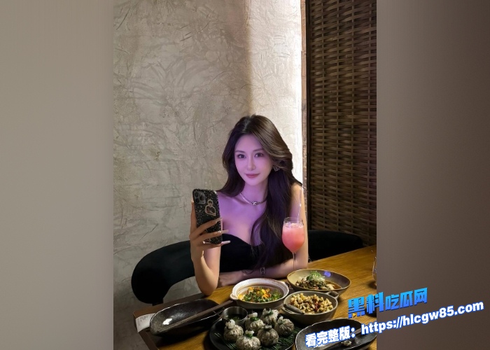九头身女神奶味泡芙小母狗户外狂露白嫩巨乳撅臀土豪私人定制福利姬视频全曝光 1 九头身女神奶味泡芙小母狗户外狂露白嫩巨乳撅臀土豪私人定制福利姬视频全曝光 1
