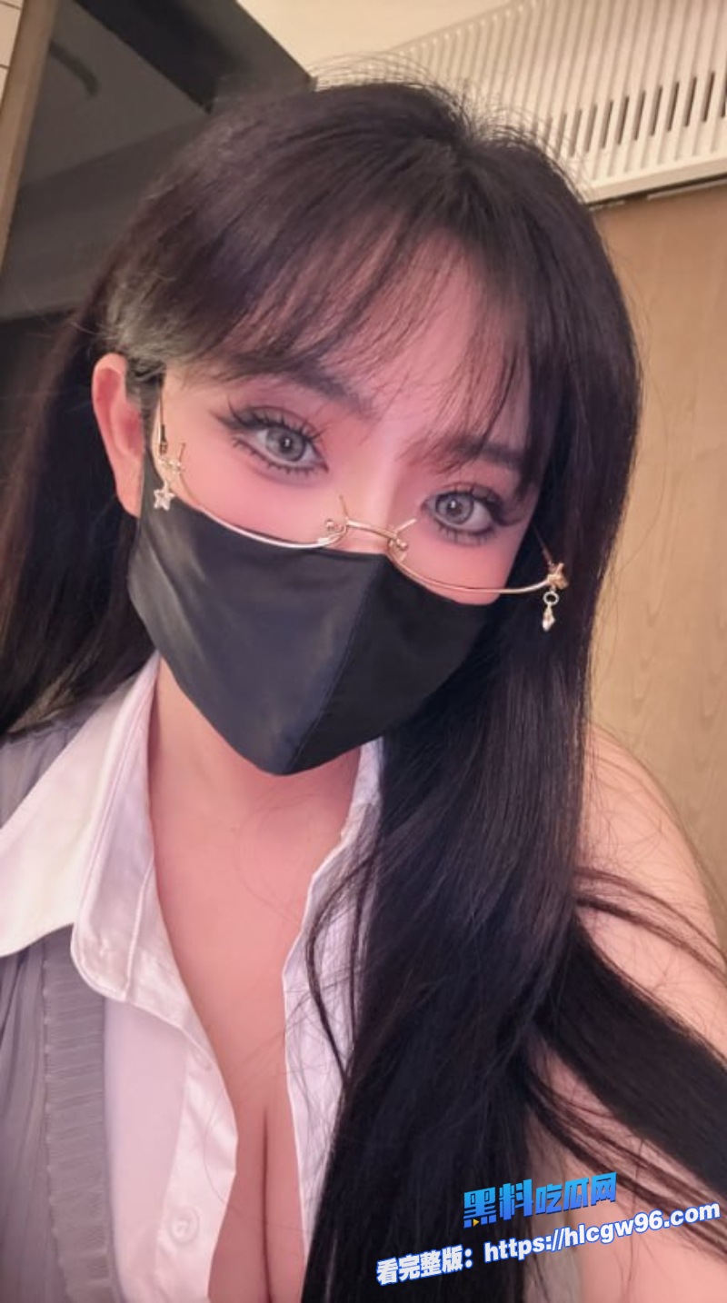 Fansly推特网红大奶美女亦可姐姐 2