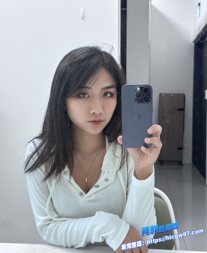 台湾顶美AV女优嘿尼Bunni浴室高潮2