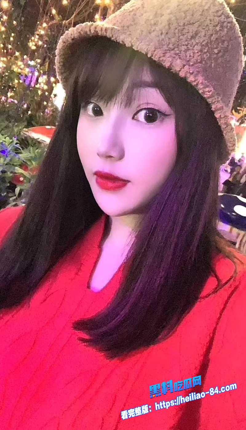 阳江中行行长何靖华出轨视频聊天记录 公安局警官陈祥青婚内乱搞 厚德载物上善若水人妻被操到腿软图24 阳江中行行长何靖华出轨视频聊天记录 公安局警官陈祥青婚内乱搞 厚德载物上善若水人妻被操到腿软图24
