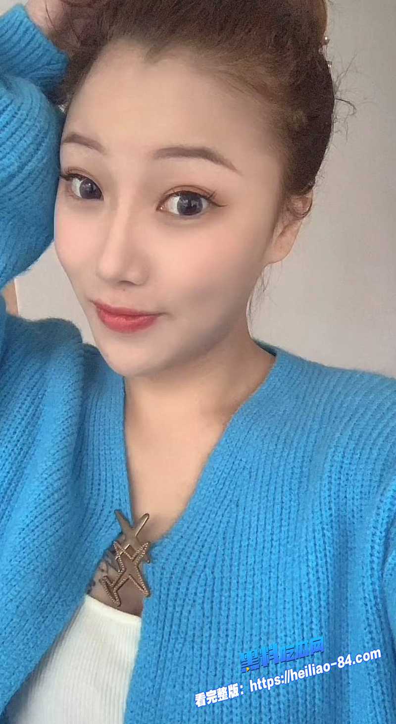 阳江中行行长何靖华出轨视频聊天记录 公安局警官陈祥青婚内乱搞 厚德载物上善若水人妻被操到腿软图29 阳江中行行长何靖华出轨视频聊天记录 公安局警官陈祥青婚内乱搞 厚德载物上善若水人妻被操到腿软图29