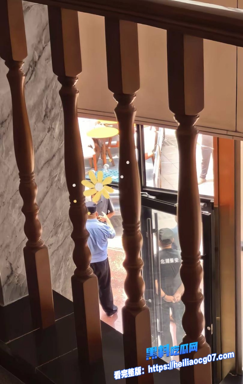 网红橙翼振兴约炮性爱视频6 网红橙翼振兴约炮性爱视频6