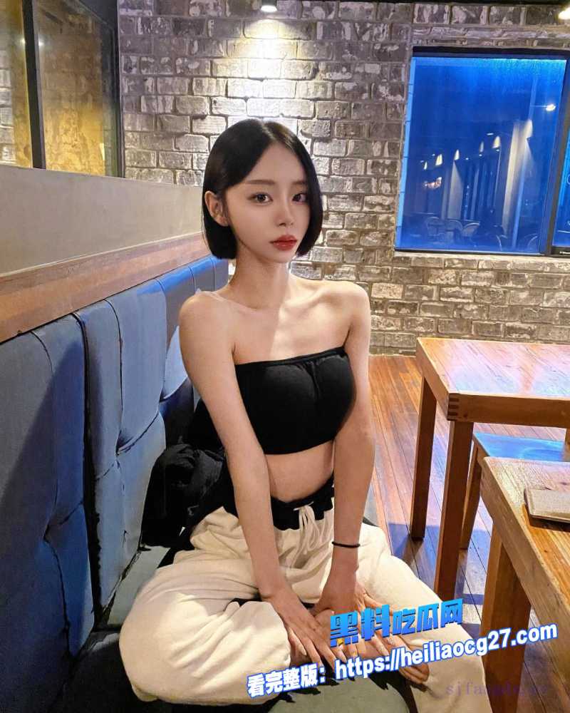 韩国女团曾伊1