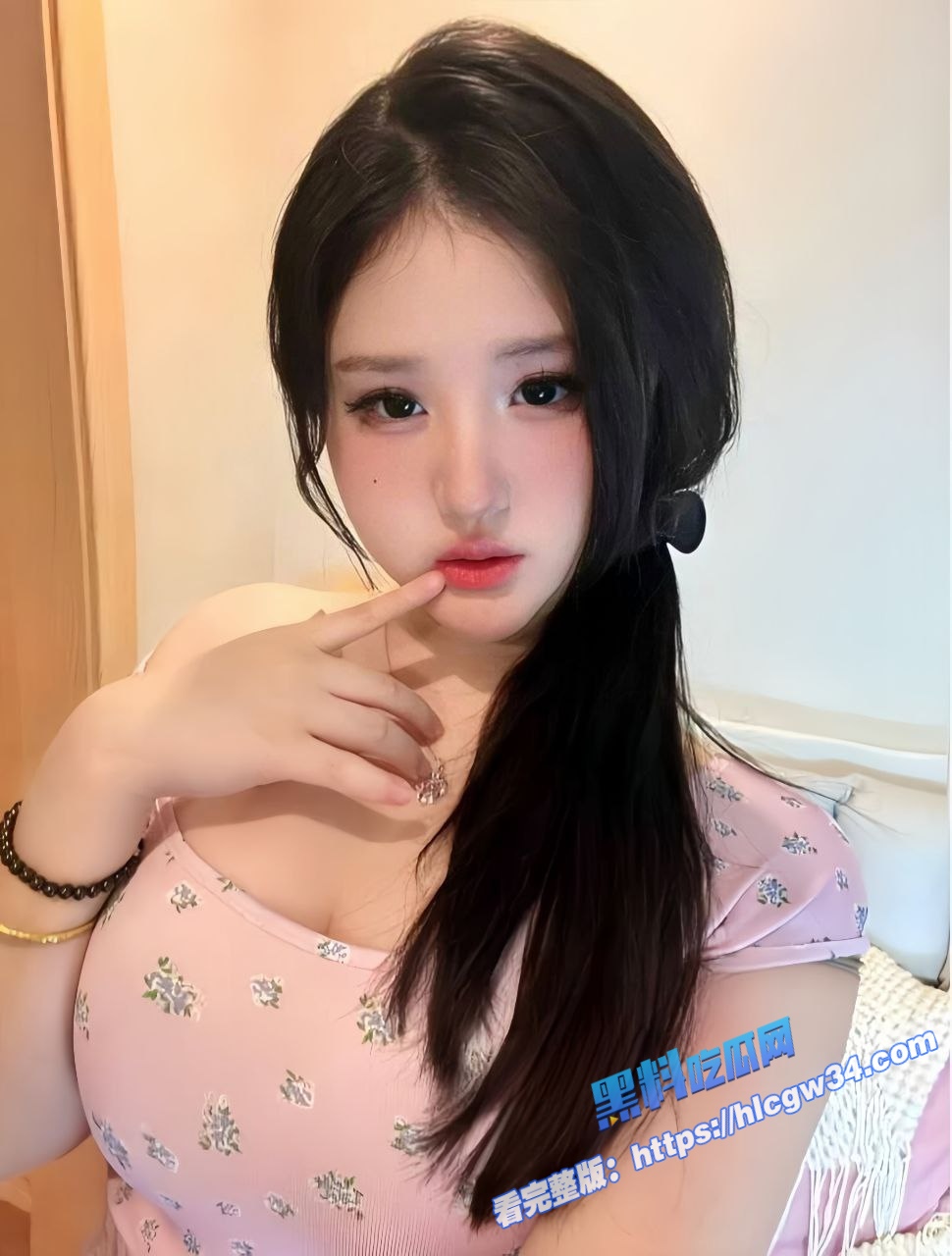 抖音小网红 小妍 巨乳尤物惊艳全场!私密福利视频流出 道具自慰抽插白虎嫩穴高潮流出白浆! 2 抖音小网红 小妍 巨乳尤物惊艳全场!私密福利视频流出 道具自慰抽插白虎嫩穴高潮流出白浆! 2