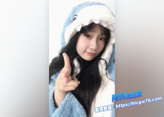 清纯系高颜值校花董逸琪遭富二代抛弃曝光大量不雅视频年纪轻轻小穴都黑成啥样了平时没少挨炮 图1 清纯系高颜值校花董逸琪遭富二代抛弃曝光大量不雅视频年纪轻轻小穴都黑成啥样了平时没少挨炮 图1