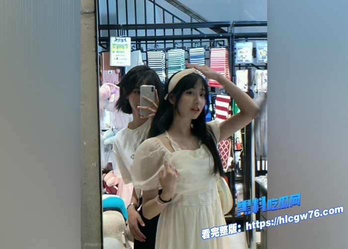 清纯系高颜值校花董逸琪遭富二代抛弃曝光大量不雅视频年纪轻轻小穴都黑成啥样了平时没少挨炮 图4 清纯系高颜值校花董逸琪遭富二代抛弃曝光大量不雅视频年纪轻轻小穴都黑成啥样了平时没少挨炮 图4