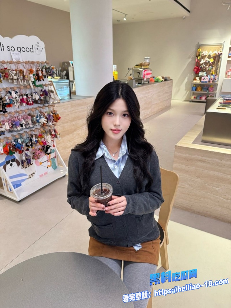 长期包养超嫩清纯颜值学妹身上全身青春气息 1 长期包养超嫩清纯颜值学妹身上全身青春气息 1