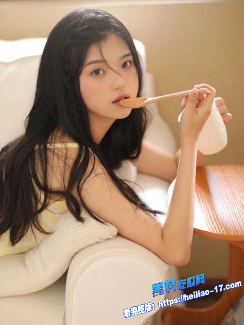 极品双胞胎姐妹花冉冉和渐渐联手榨精大战2 极品双胞胎姐妹花冉冉和渐渐联手榨精大战2