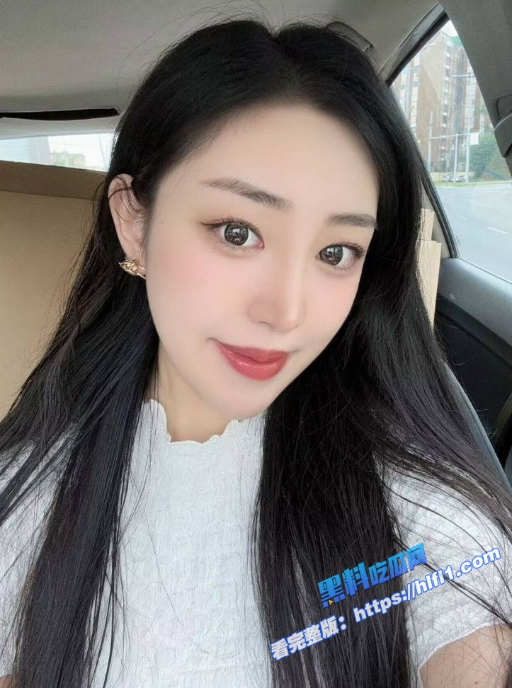 杭州某大学刚毕业的大四学姐 被同城富哥拿下 露脸高清口交和对镜啪啪资源流出！1