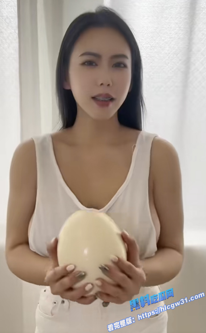 抖音 崩坏的英文老师 巨乳老师也是一个狂野反差婊 私拍福利写真 还喜欢多人运动！5