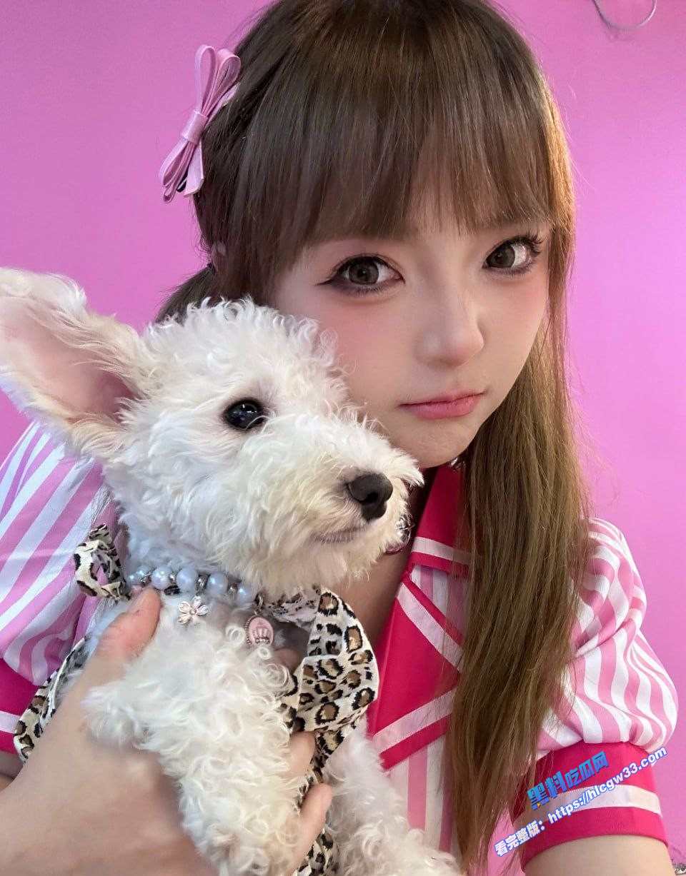 cosplay粉嫩大学生妹赤身裸体极度骚淫裸体私拍揉胸裸体写真合集流出 图5