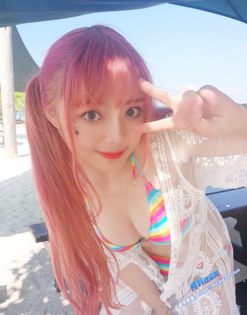 cosplay粉嫩大学生妹赤身裸体极度骚淫裸体私拍揉胸裸体写真合集流出 图6