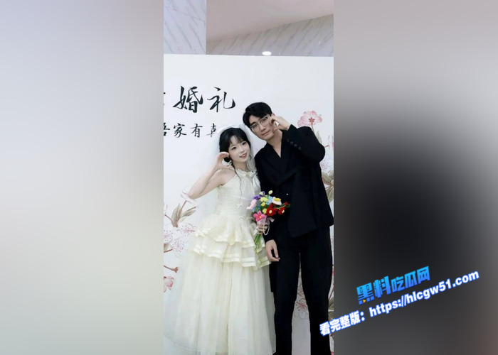 安徽反差新娘 结婚前夜出轨 雪白婚纱无毛嫩逼 被炮友猛操 干高潮迭起 嗷嗷直叫4 安徽反差新娘 结婚前夜出轨 雪白婚纱无毛嫩逼 被炮友猛操 干高潮迭起 嗷嗷直叫4
