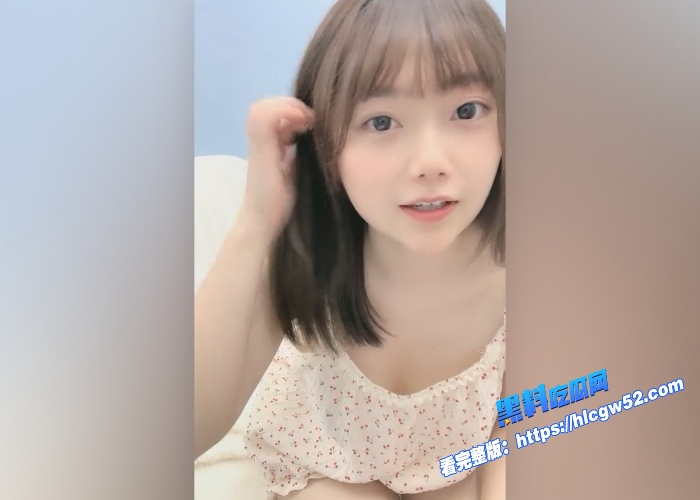 超级卡哇伊萌妹下海做黄播丰乳肥臀白虎嫩穴脱光光跳蛋震动摩擦拿出假屌骑乘抽插呻吟谁也顶不住 图4WH700x500px 超级卡哇伊萌妹下海做黄播丰乳肥臀白虎嫩穴脱光光跳蛋震动摩擦拿出假屌骑乘抽插呻吟谁也顶不住 图4WH700x500px