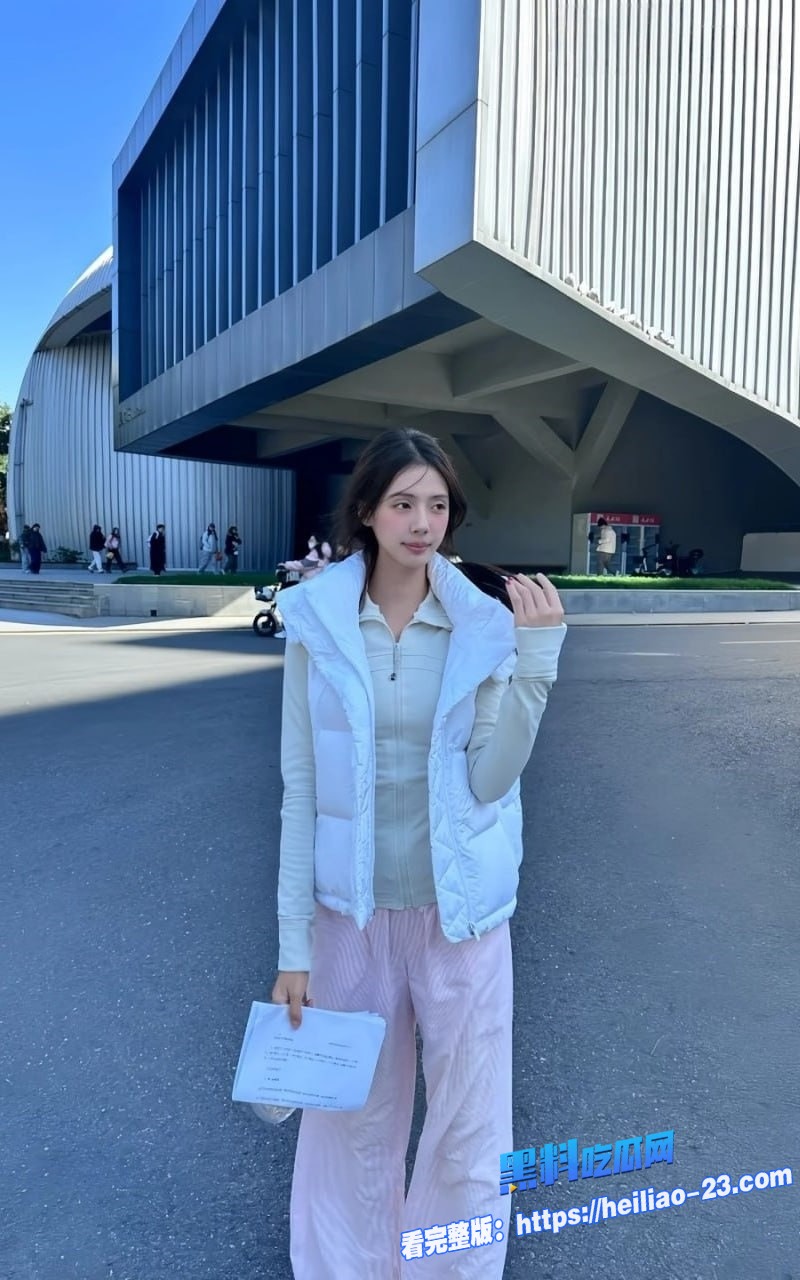 广西艺术学院舞蹈生陶千惠拍片曝光 舞蹈女孩为生活与男友尝试私密自拍2 广西艺术学院舞蹈生陶千惠拍片曝光 舞蹈女孩为生活与男友尝试私密自拍2