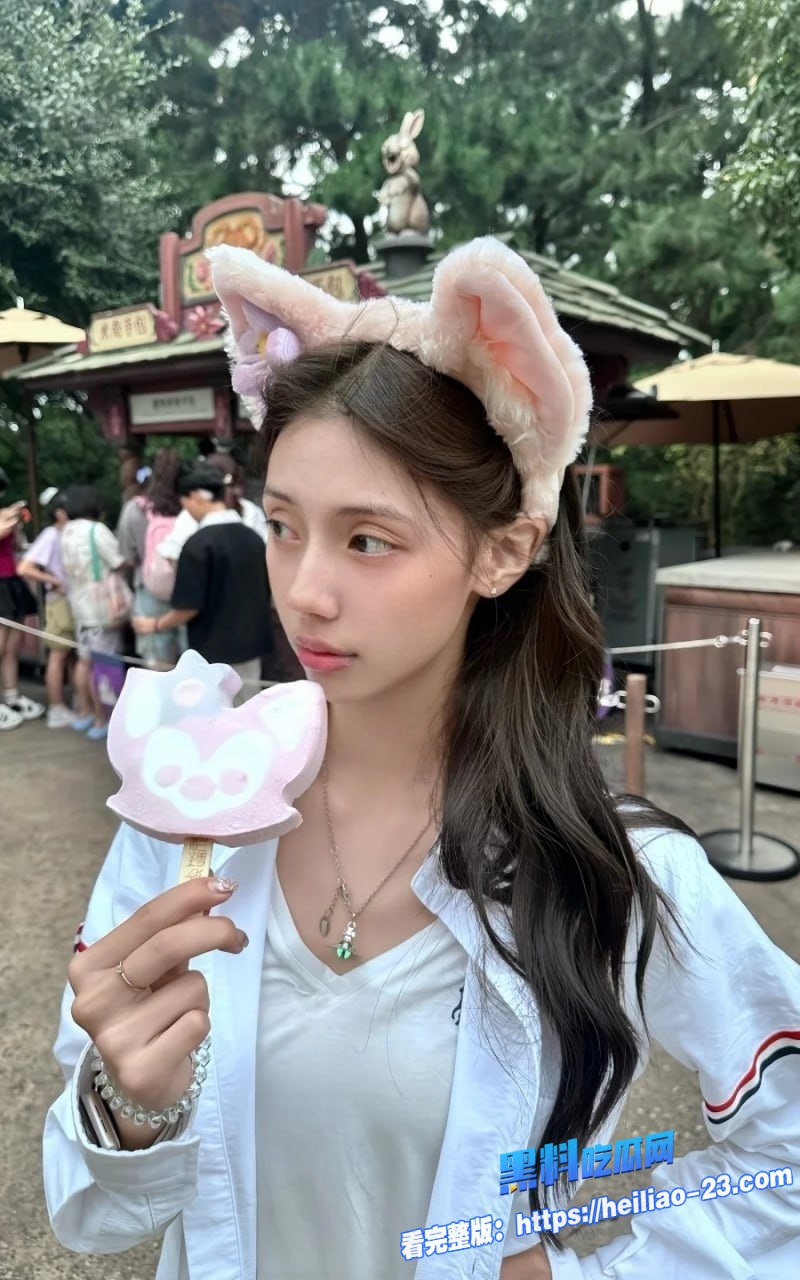 广西艺术学院舞蹈生陶千惠拍片曝光 舞蹈女孩为生活与男友尝试私密自拍3 广西艺术学院舞蹈生陶千惠拍片曝光 舞蹈女孩为生活与男友尝试私密自拍3