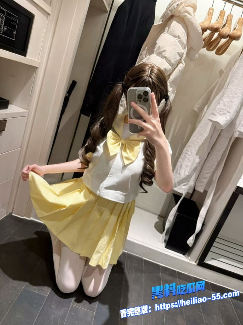 真实姐弟乱伦骚货姐姐黑丝美腿勾引弟弟小嫩穴任由弟弟疯狂泄欲12