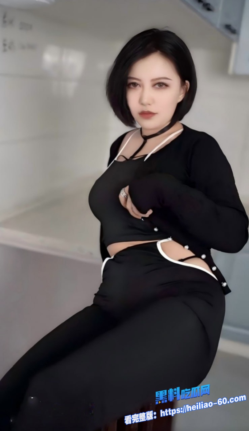 快手23万粉网红褚楚私拍被金主怒曝丰乳肥臀气质御姐秒变榨精肉便器4