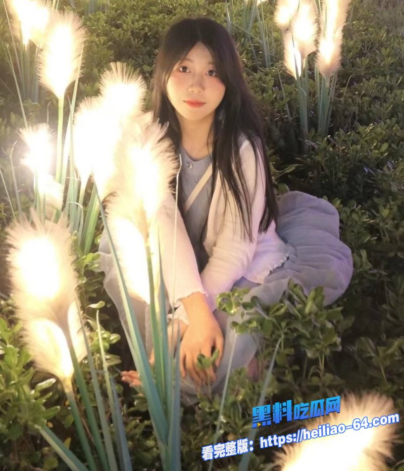 清纯微胖大学生女友人前甜妹床上变听话母狗被男友无套狂操内射5 清纯微胖大学生女友人前甜妹床上变听话母狗被男友无套狂操内射5