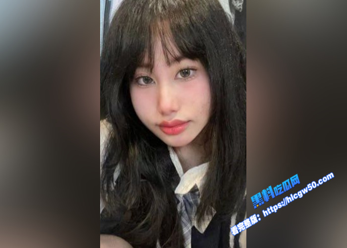 极品反差美少女 长着一张榨精母狗脸 自拍大尺度视频泄密 用手拍打自己小穴 淫骚至极1