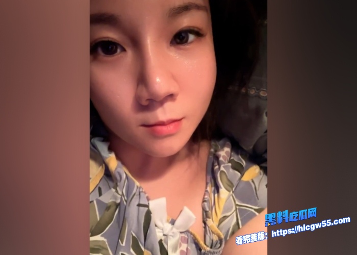 山东警花朱潇婉婚内出轨办公室会议室激情视频曝光这哪是警花呀警犬罢了 图2