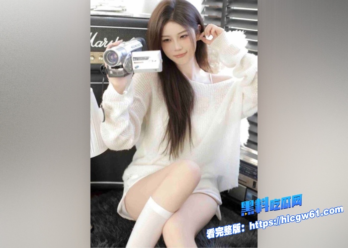 高颜值清纯学生妹拿着手机对着镜子拍摄被男友后入妹子的大奶子真是极品插入嫩逼那一瞬间的骚叫声超带感对白精彩 图3 高颜值清纯学生妹拿着手机对着镜子拍摄被男友后入妹子的大奶子真是极品插入嫩逼那一瞬间的骚叫声超带感对白精彩 图3